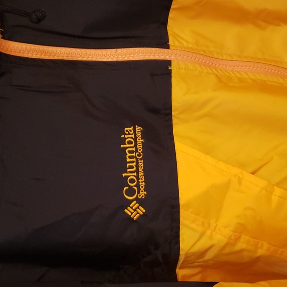 Men's L Columbia Nylon Packable Windbreaker Jacket NWOT - Picture 3 of 9